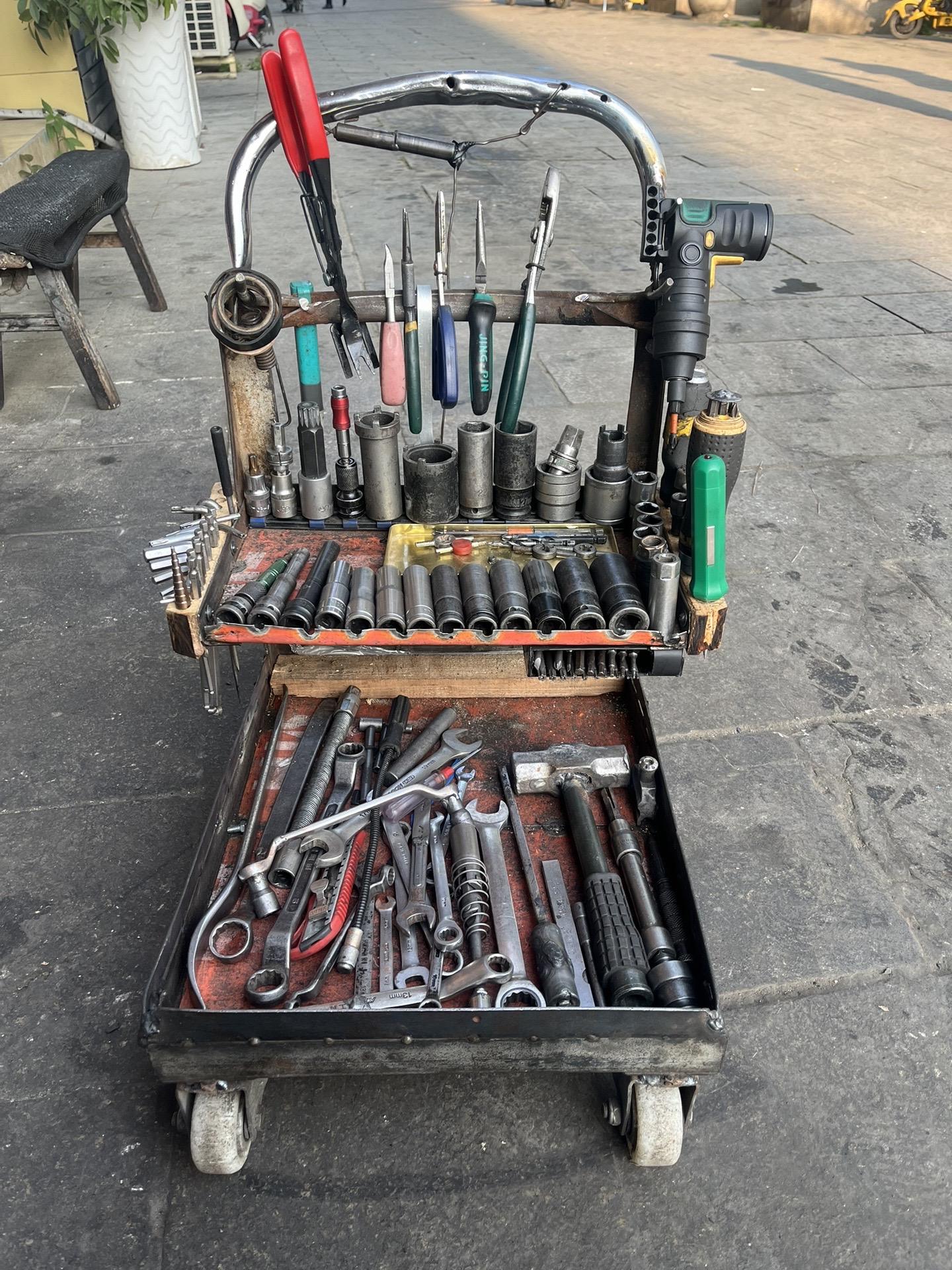 全能帮手 摩托车维修工具车1.0，灰常好用的核心解析